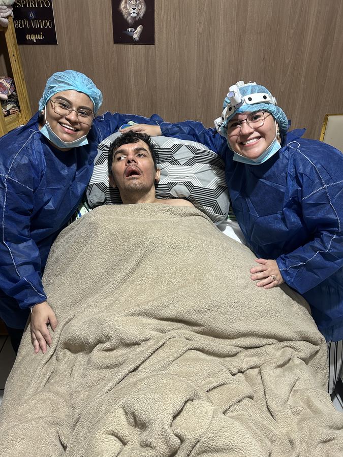 Atendimento odontológico a paciente com necessidades especiais no conforto de casa, pela SOHD